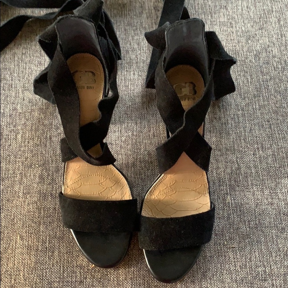 Suede strap sandals - Picture 4 of 10